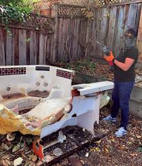 Best Estate Cleanout  in Cactus, TX